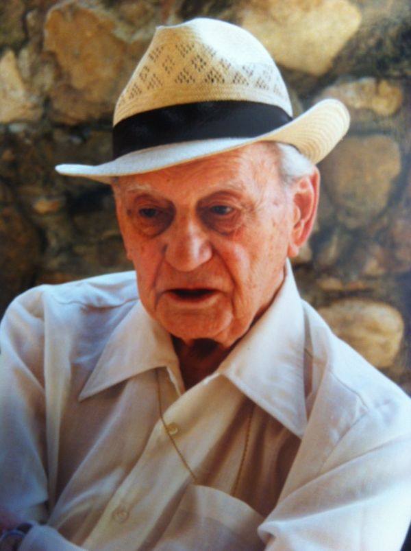 10592990_890254297670203_80858854604075025_n