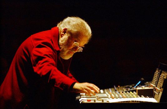 5156704_6_ddfa_le-compositeur-francais-pierre-henry_bff2ac35bdefdae1ab5c28a564e707f6