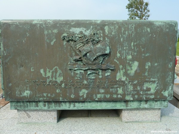 varengeville-cimetiere-tombe-inscription